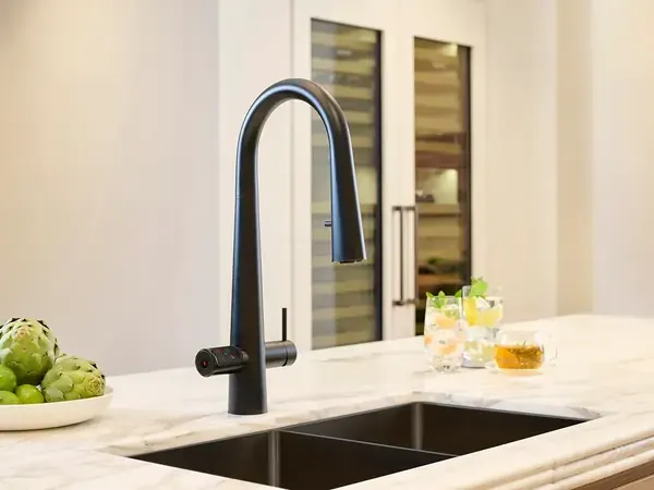 zip-hydrotap-celsius-plus-all-in-one-pull-out-lifestyle