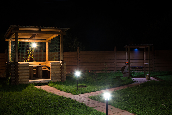 backyard-lights