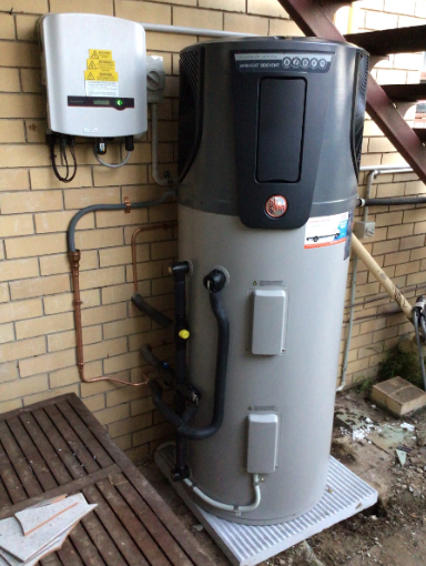 A brand new Rheem hot water system for a Beenleigh household.