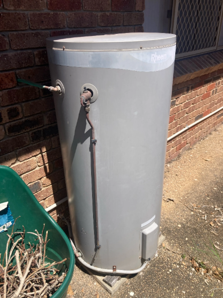 old hot water unit at a property in thornlands