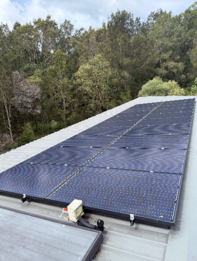 An image of a brand new set of solar panels installed on the rooftop of a Wellington Point home.