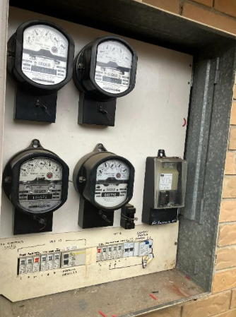 outdated switchboard at a property in Helensvale