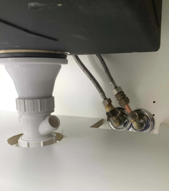 Fridge Plumbing at a Property in Carina